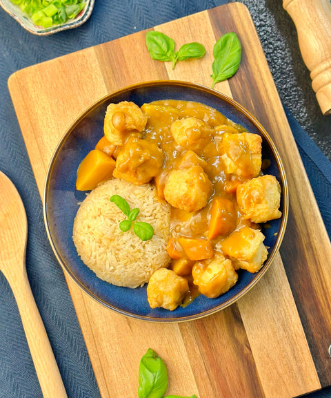 Crispy Battered Tofu in Japanese Curry